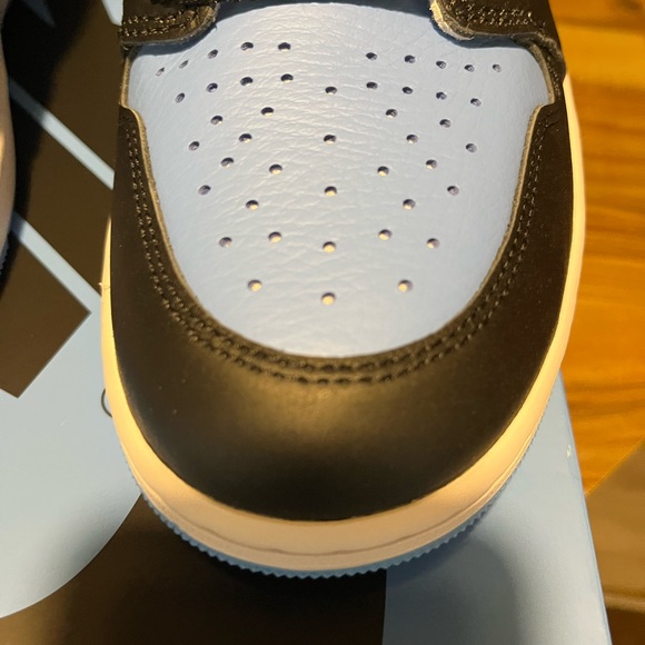 Air Jordan 1 High Retro UNC TOE University Blue size 11 Mens (2023) - Picture 12 of 13